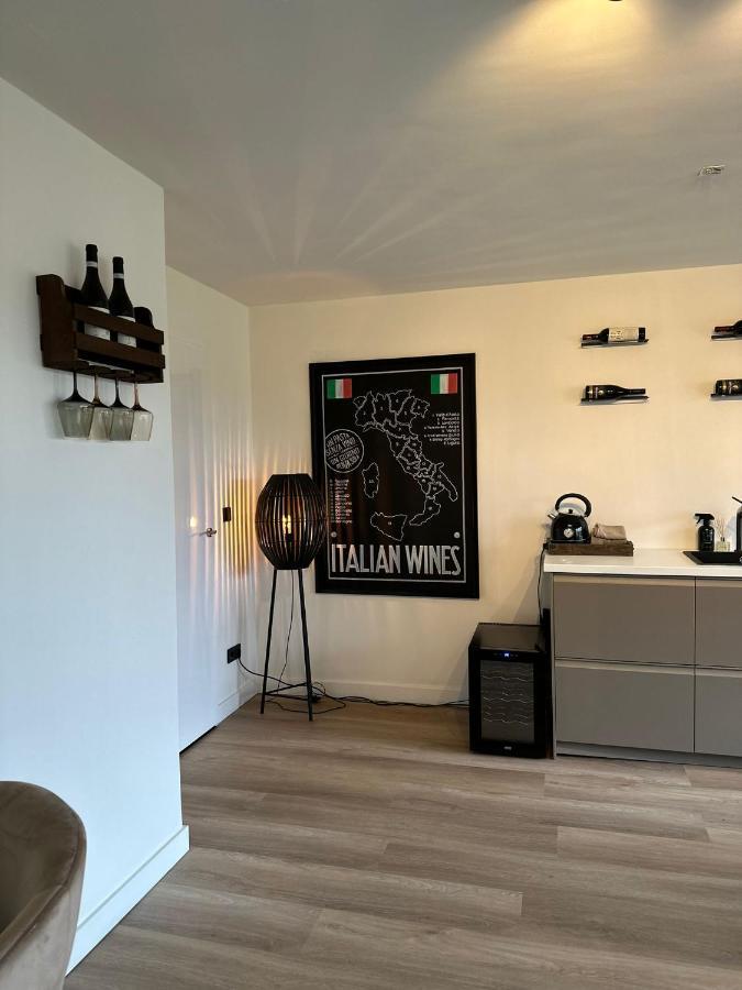 דירות זוויינדרכט Studio Aan De Maas מראה חיצוני תמונה